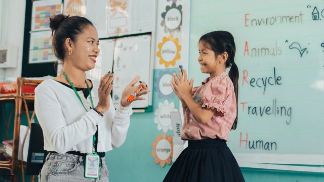 World Teachers’ Day – Happy Chandara – Toutes à l’école
